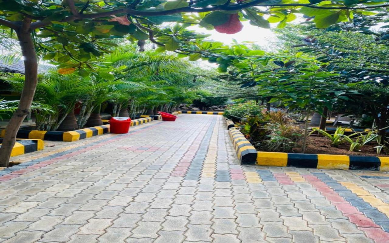 Hotel Megha Resort Hampi Exterior photo